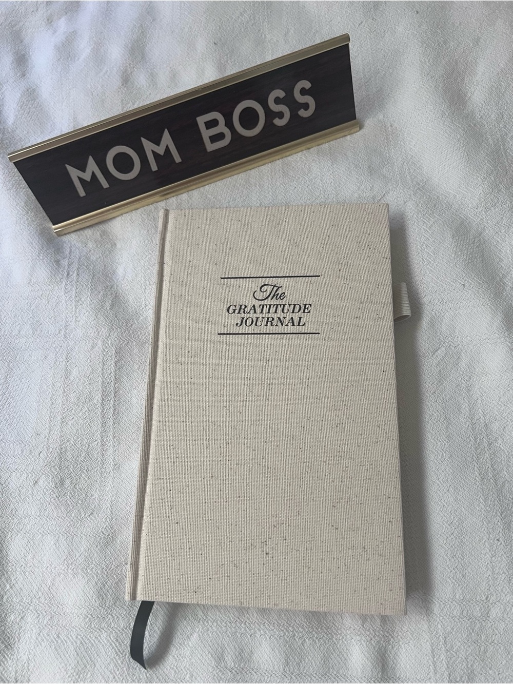 Mom Boss Sign & Gratitude Journal